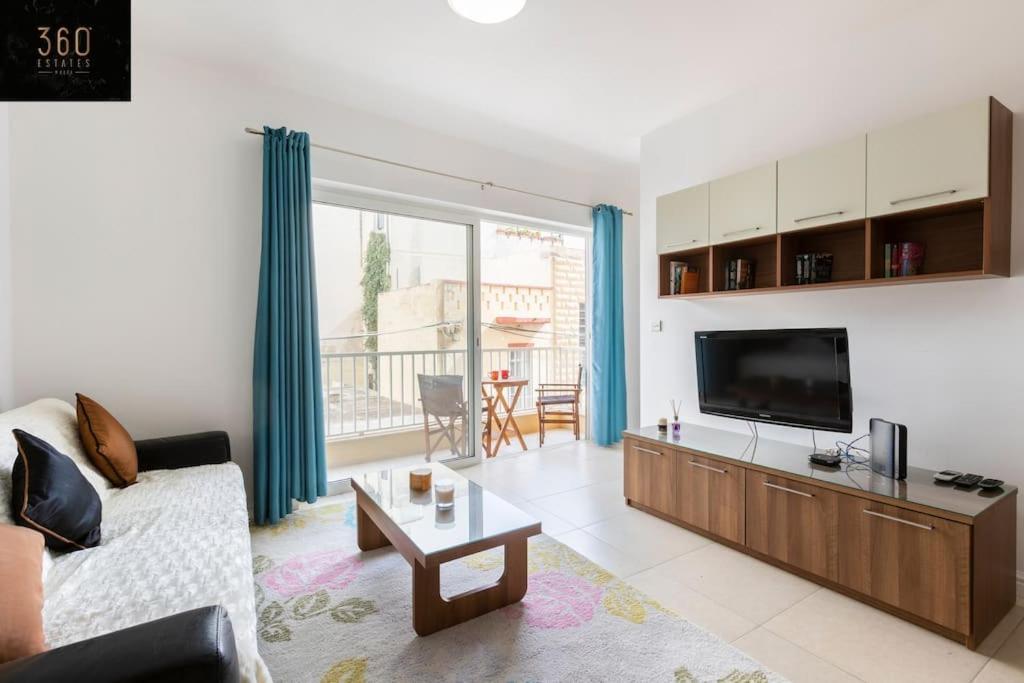 Beautiful, Top Notch 1 Bedroom Apt Just Off The Coast By 360 Estates Сейнт Полс Бей Екстериор снимка