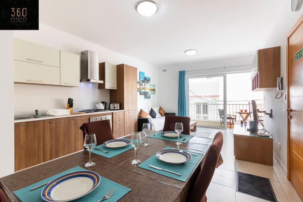 Beautiful, Top Notch 1 Bedroom Apt Just Off The Coast By 360 Estates Сейнт Полс Бей Екстериор снимка