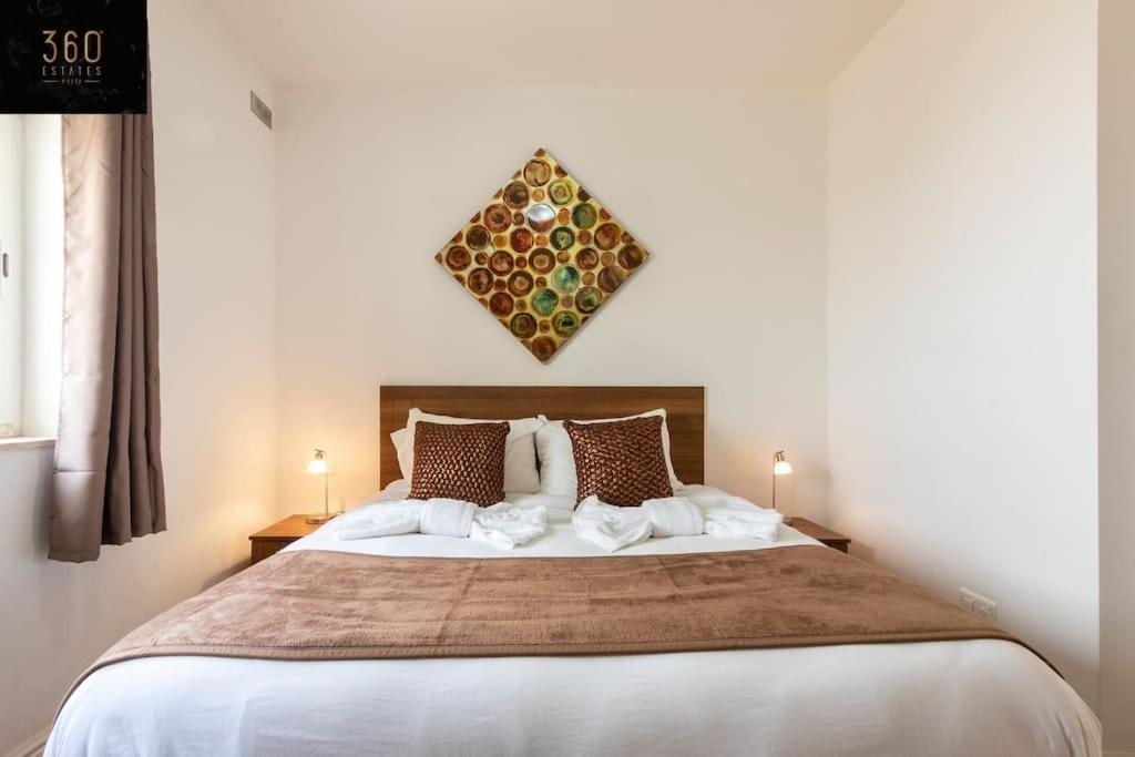 Beautiful, Top Notch 1 Bedroom Apt Just Off The Coast By 360 Estates Сейнт Полс Бей Екстериор снимка